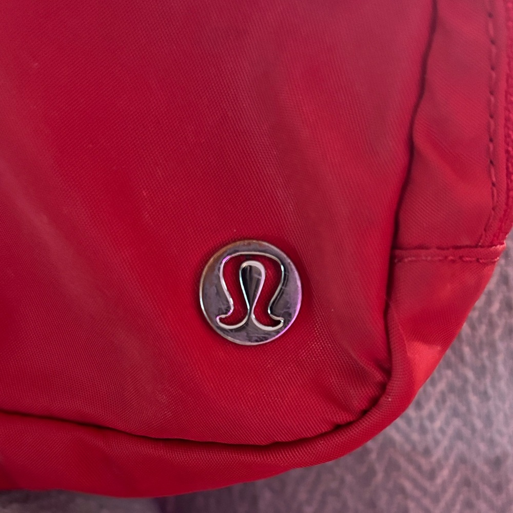 lululemon athletica Red Crossbody Bags - Picture 4 of 4